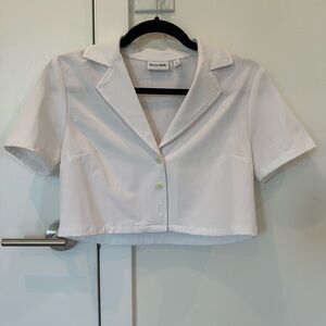 Aritzia Sunday Best Tuesday Cropped Shirt - White